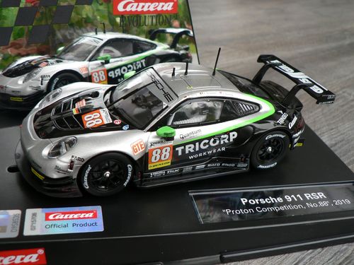 Evolution Porsche 911 RSR Proton Competition